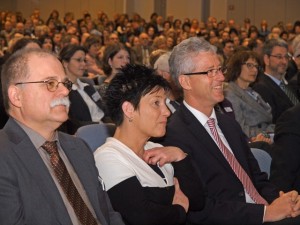(v.l.n.r.): Walter Scheller, alternierender Verwaltungsrats-Vorsitzender des MDK B.-W., Katrin Altpeter, Sozialministerin B.-W., Erik Scherb, Geschäftsführer des MDK B.-W.