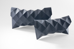 Die beiden Größen, in denen es die neue Petit Fou Papier-Clutch seit November 2014 gibt