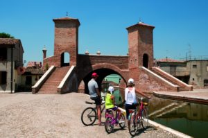 3-Comacchio-Trepponti-Foto-Luca-Beretta-300x199 Italiens größter Regionalpark feiert den Frühling