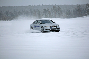 BorgWarner präsentiert beim jährlichen Arctic Drive Winter Test zahlreiche hochmoderne Antriebstechnologien, die Fahrverhalten, Stabilität und Kraftstoffeffizienz von Fahrzeugen verbessern.