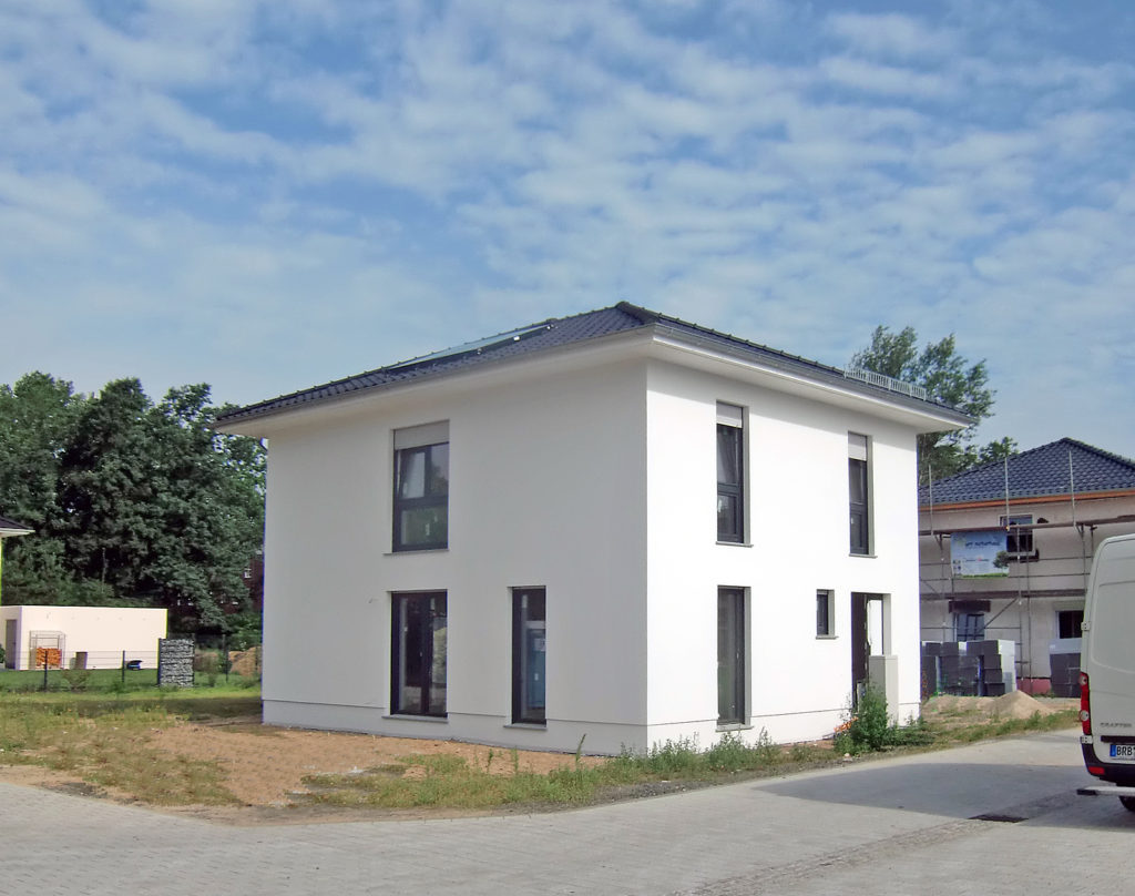 Villa-Lugana-Villenpark-Potsdam-1024x808 Modernes Wohnen im Villenpark Potsdam | Hausbesichtigung am 22./23. Juli in 14476 Potsdam