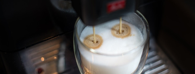Kaffeepadmaschine im Einsatz