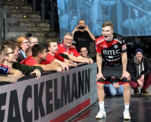 (Foto: HJKrieg, Erlangen): HC Erlangen - Christopher Bissel mit Spielfreude und fünf Treffern dabei